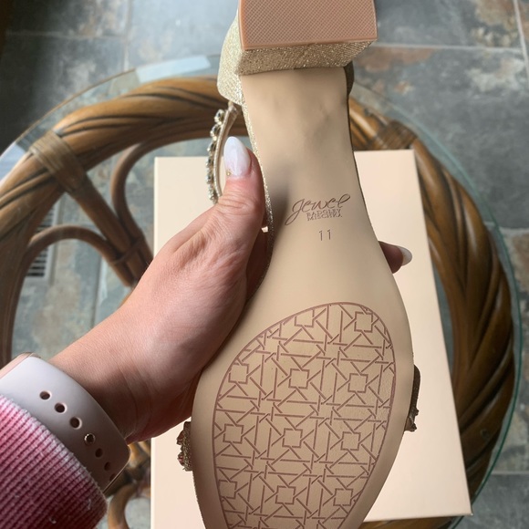 Brand New Badgley Mischka Shoes - Picture 2 of 3